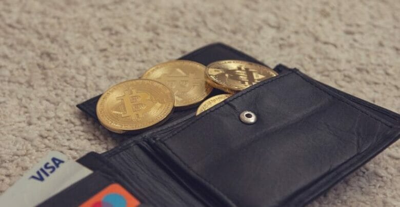 財布から覗く仮想通貨のイメージ画像